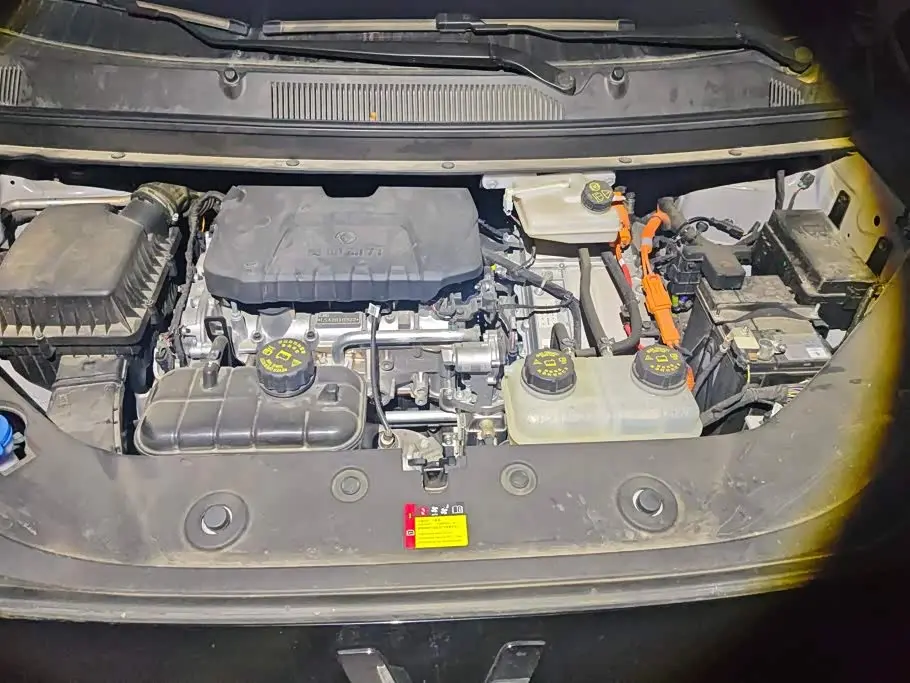 Wuling Motors Xingguang 730 New Energy 2026 — Фото 10/16
