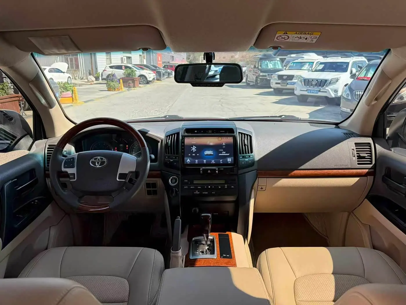 Toyota Land Cruiser 2015 — Photo 5/15