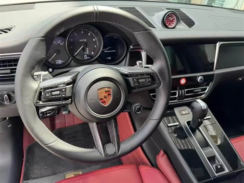 Porsche Macan 2022 — Şəkil 4/9