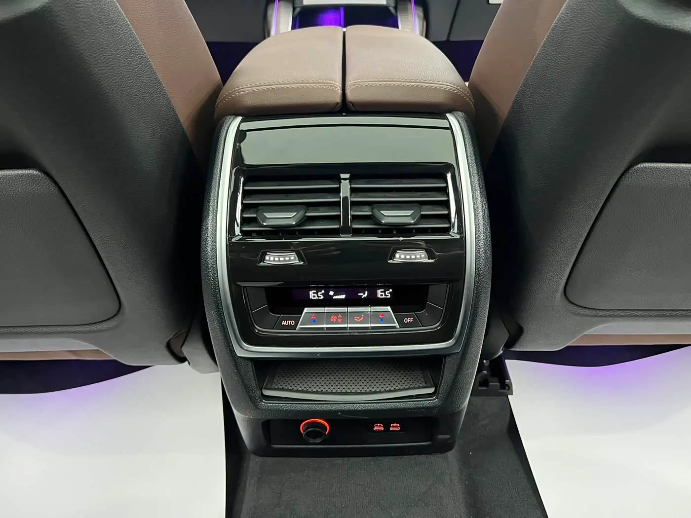 BMW X7 2023 — Photo 12/13