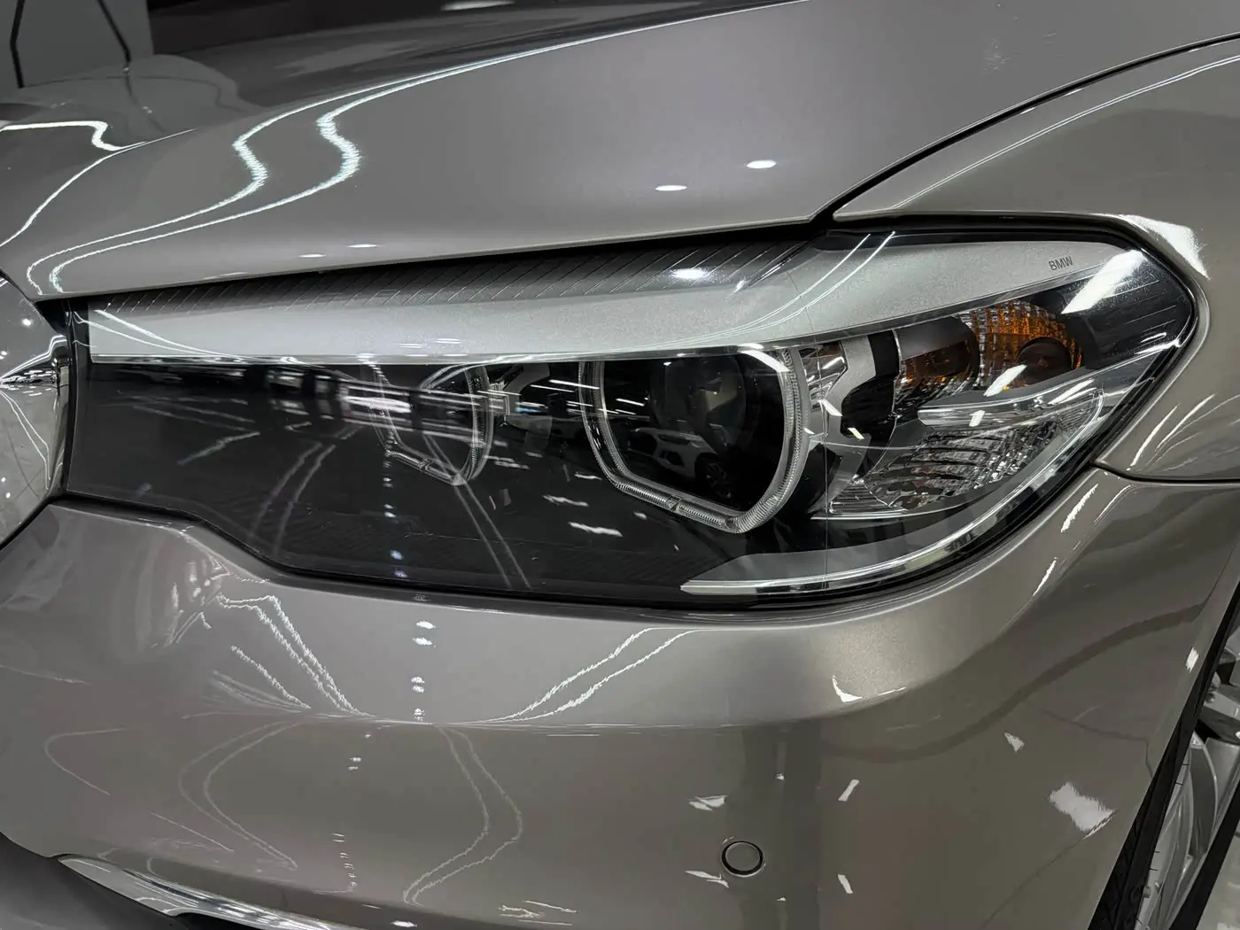 BMW 5 Series 2017 — Фото 15/20