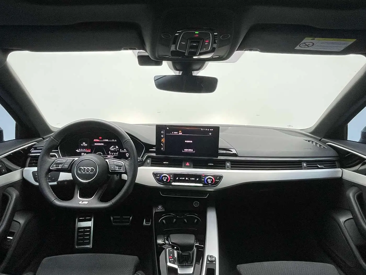 Audi A4 2024 — Photo 7/20