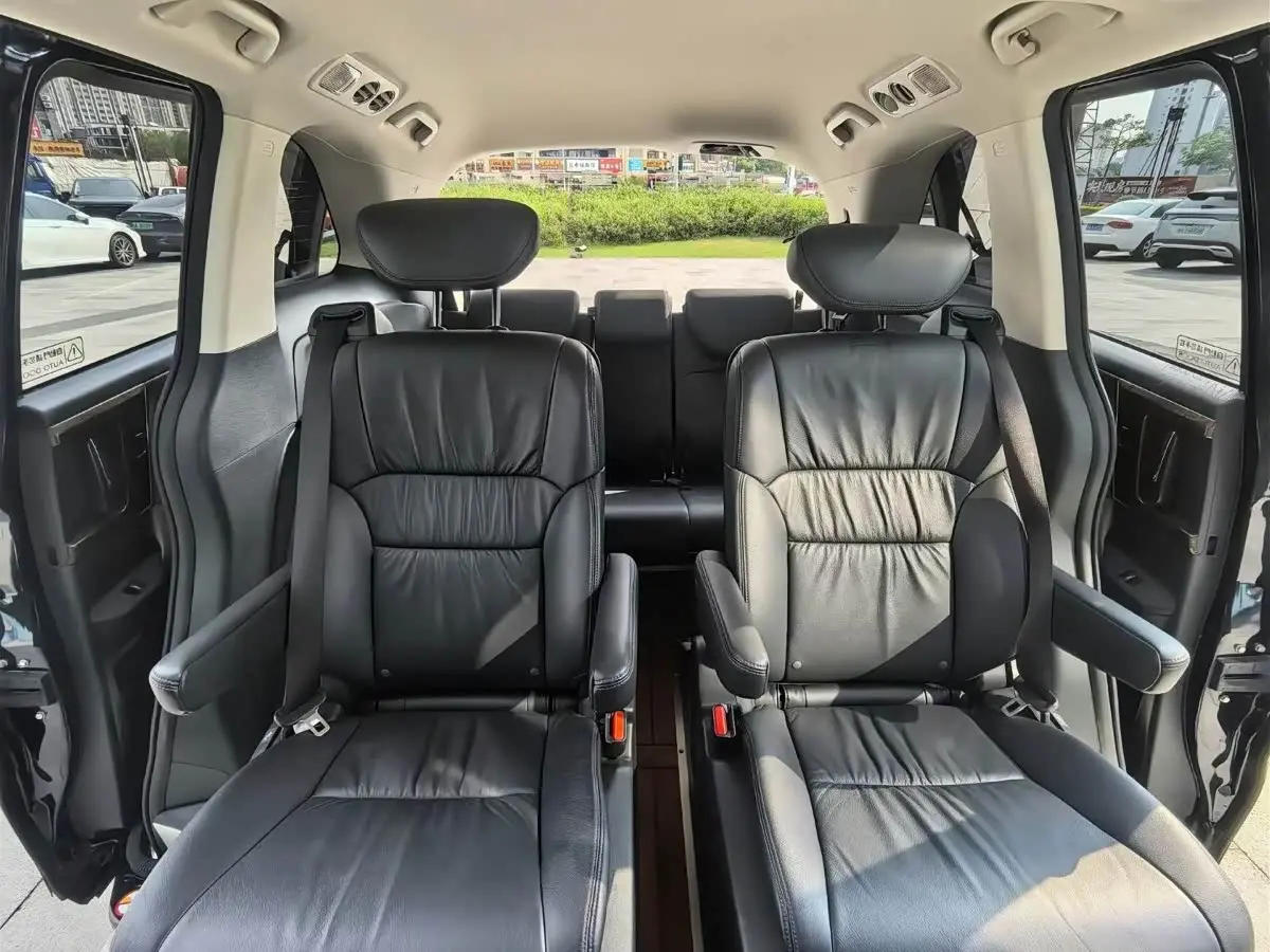 Honda Odyssey 2017 — Фото 6/9