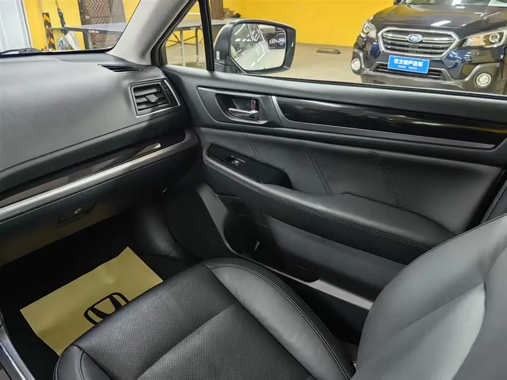 Subaru Legacy 2017 — Photo 20/20