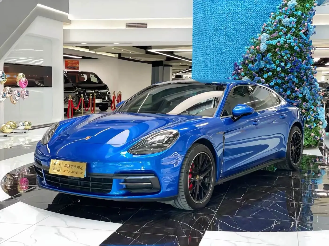 Porsche Panamera 2018 — Photo 1/20