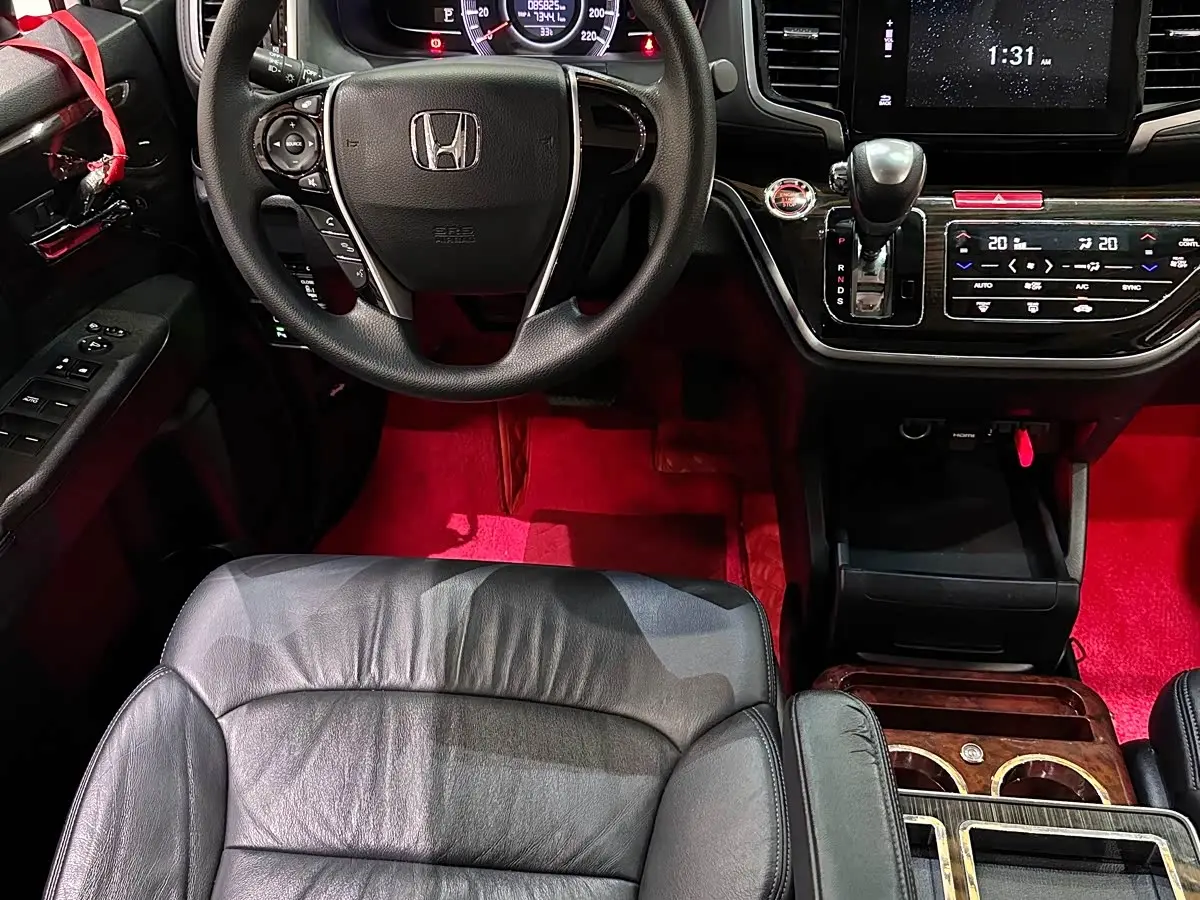 Honda Odyssey 2019 — Photo 4/15