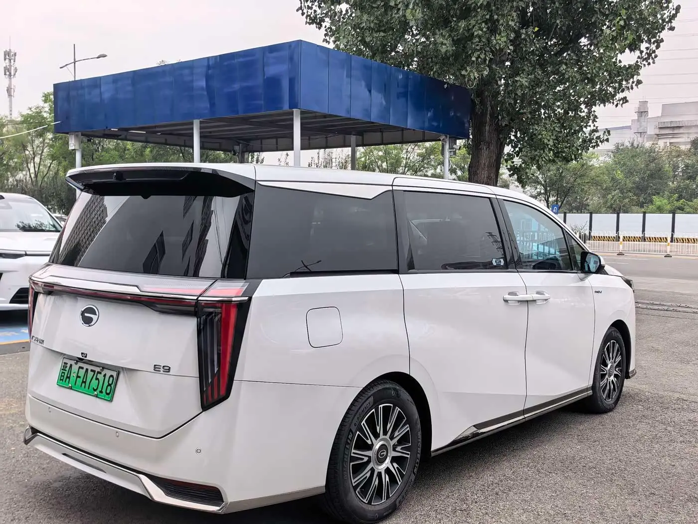 GAC Trumpchi Trumpchi E9 2023 — Şəkil 7/9