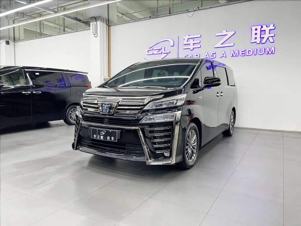 Toyota Vellfire 2022 — Photo 3/16
