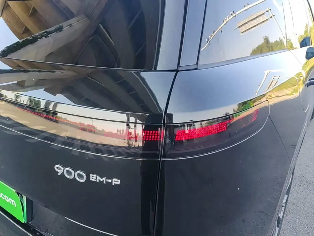 Lynk & Co 900 2025 — Şəkil 8/20