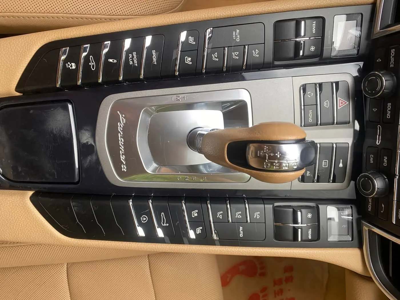 Porsche Panamera 2011 — Photo 15/20
