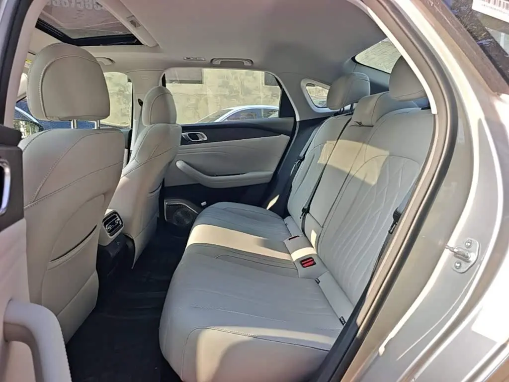Geely Galaxy Galaxy Stellar 6 2025 — Şəkil 16/19