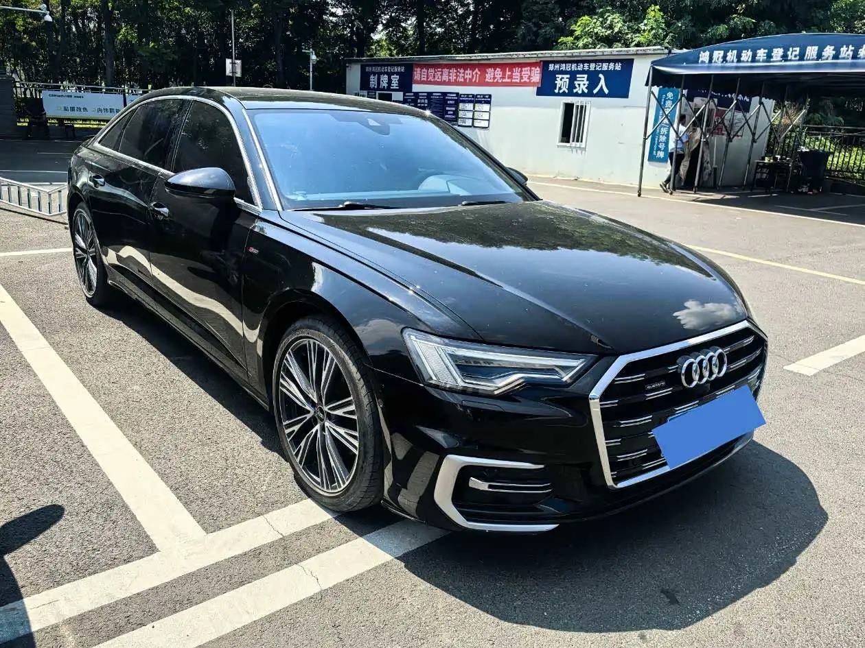 Audi A6L 2024 — Photo 1/6