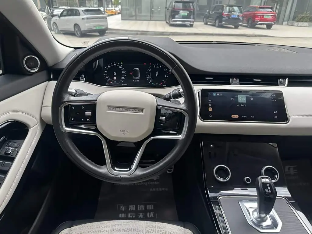 Land Rover Range Rover Evoque 2022 — Фото 7/14