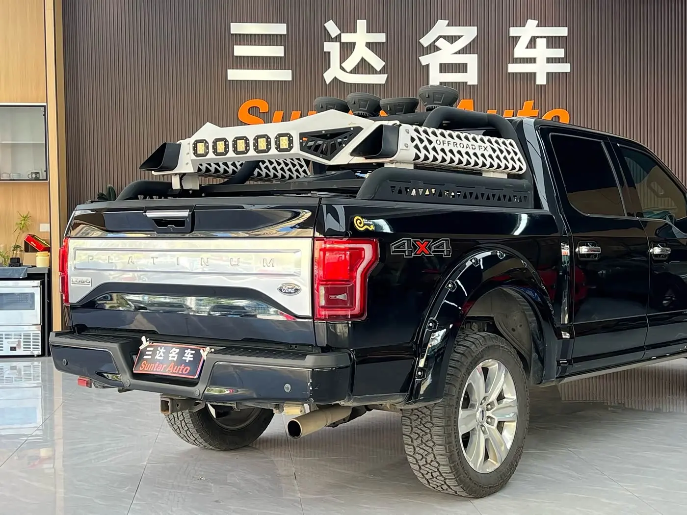 Ford F-150 Raptor 2018 — Şəkil 18/20