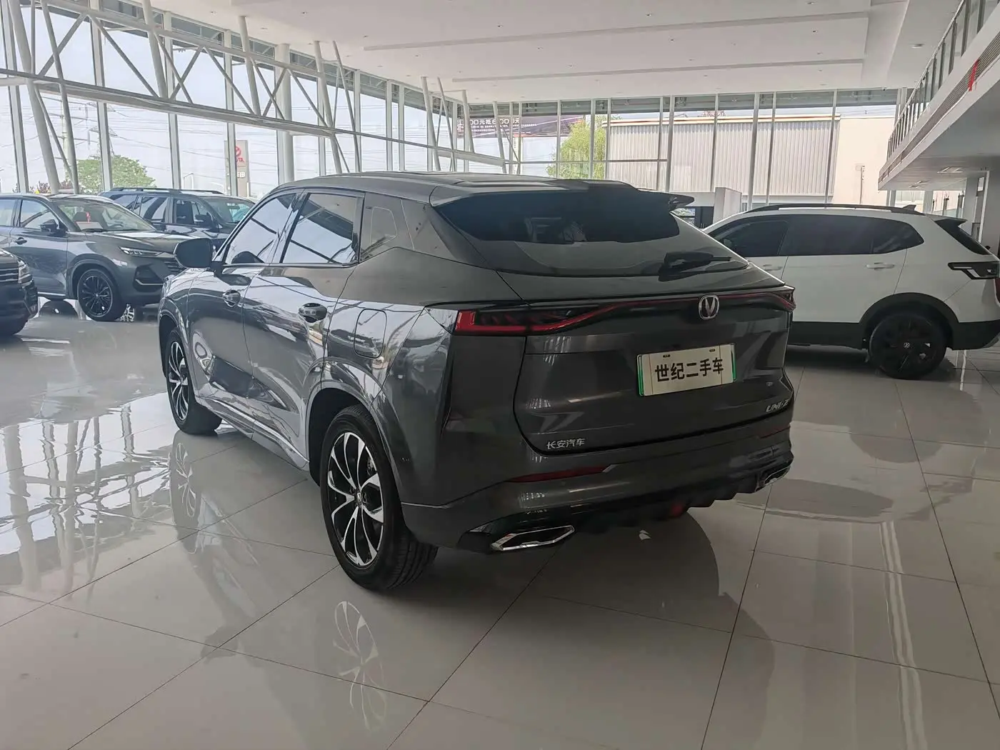 Changan UNI-Z New Energy 2024 — Photo 12/17