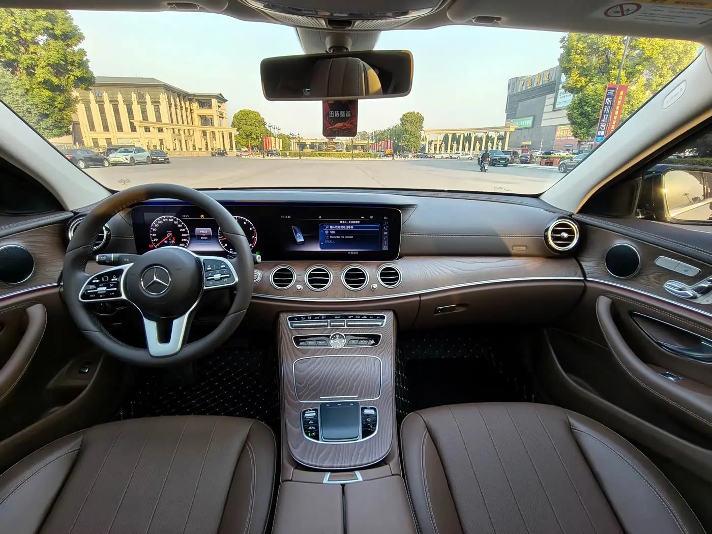 Mercedes-Benz E-Class 2019 — Фото 16/20
