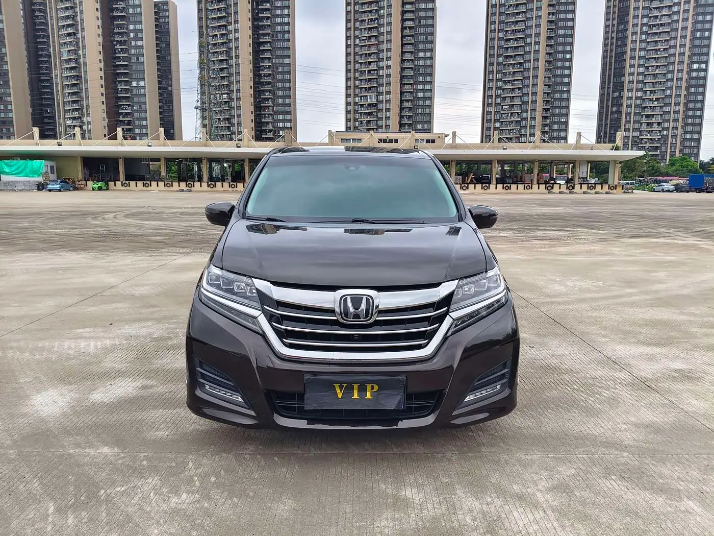 Honda Elysion 2017 — Photo 2/20