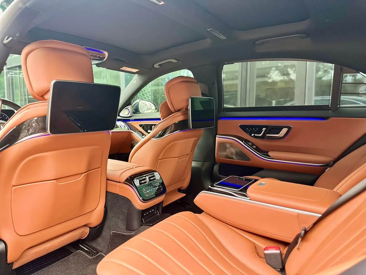 Mercedes-Benz S-Class 2023 — Фото 12/16
