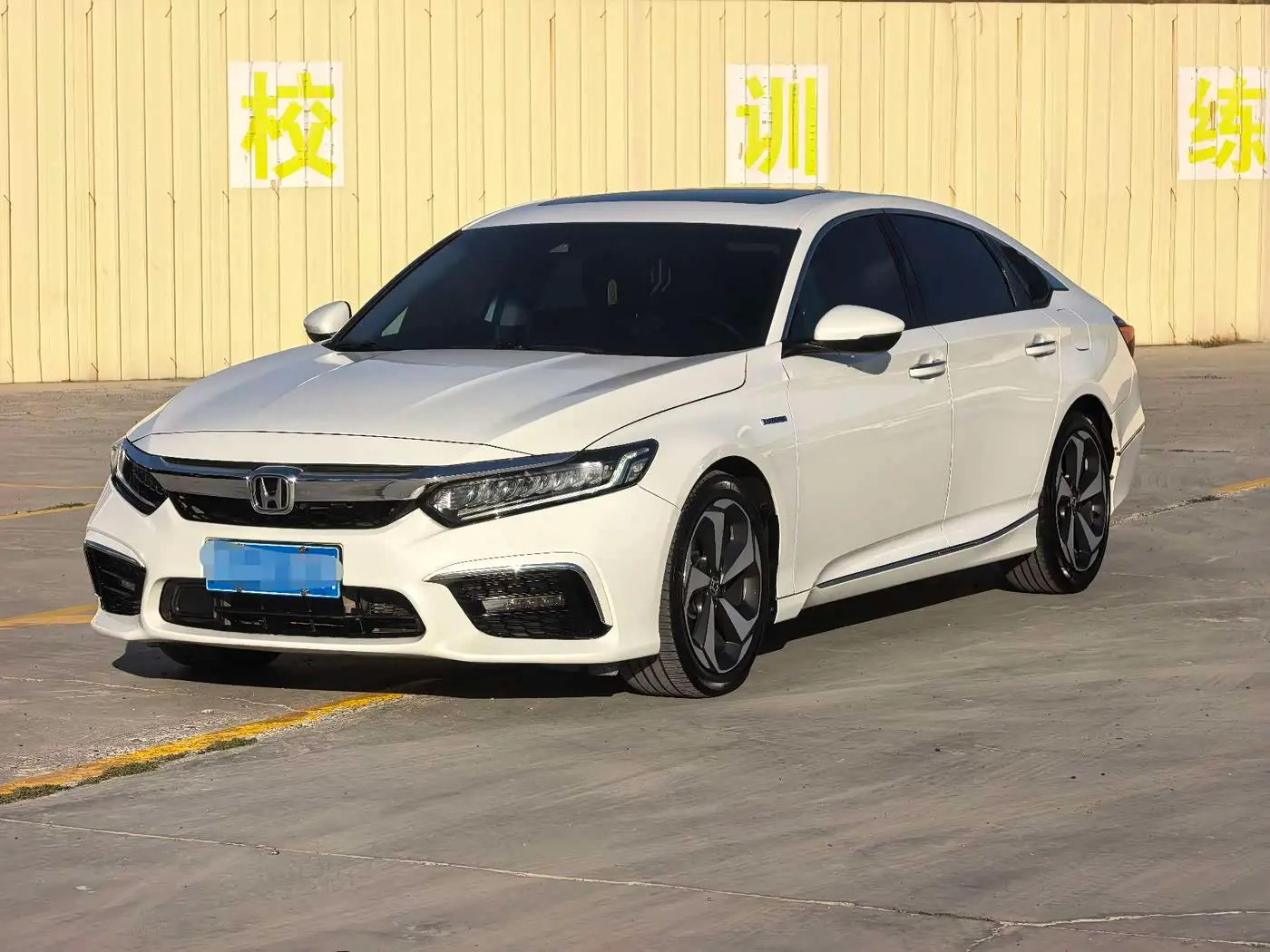 Honda Inspire 2020 — Фото 1/9