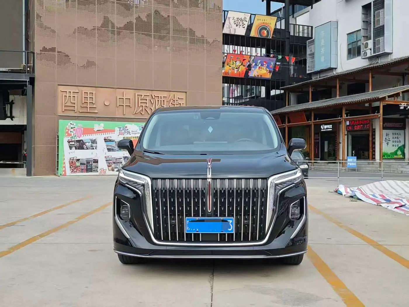 Hongqi HQ9 2023 — Фото 2/16