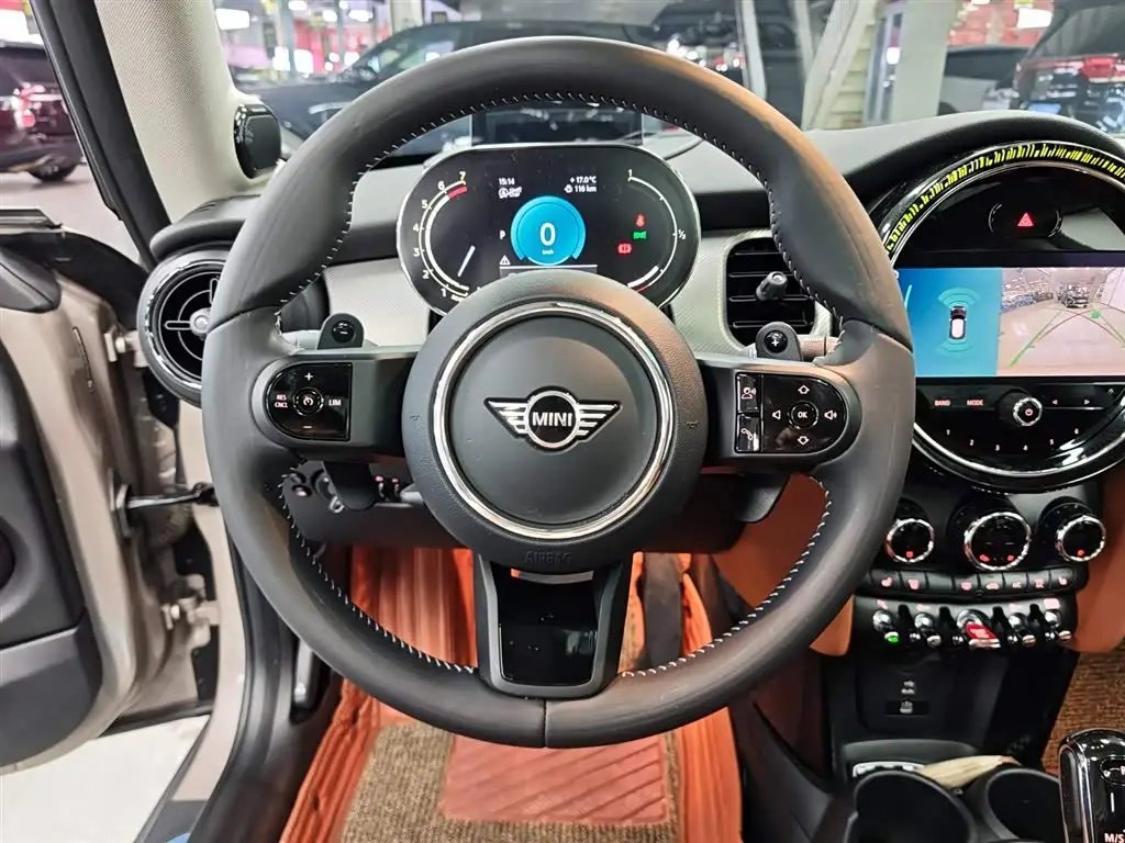 MINI MINI 2023 — Photo 13/20