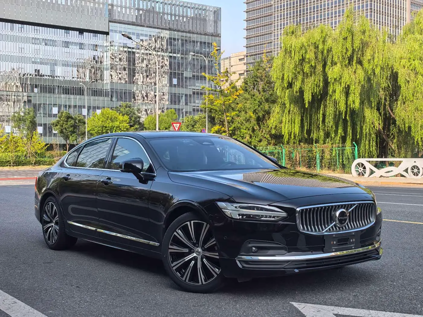 Volvo S90 2022 — Photo 3/20