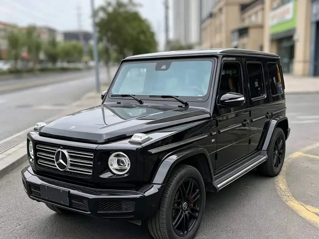 Mercedes-Benz G-Class 2023 — Фото 1/8