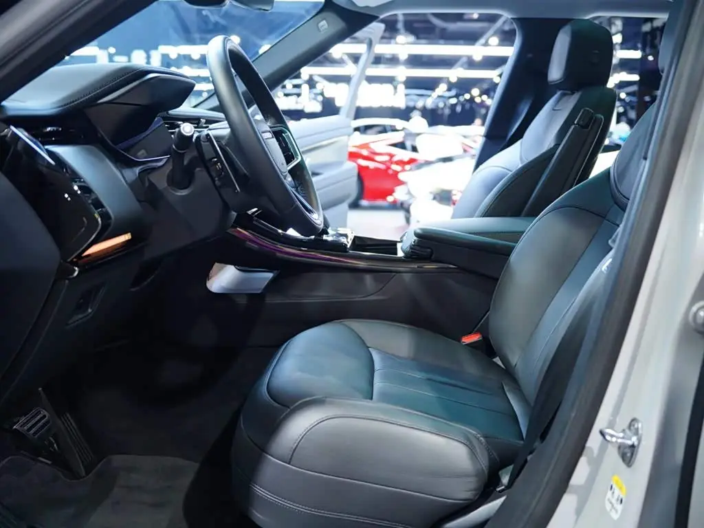 Land Rover Range Rover Sport 2025 — Şəkil 10/20