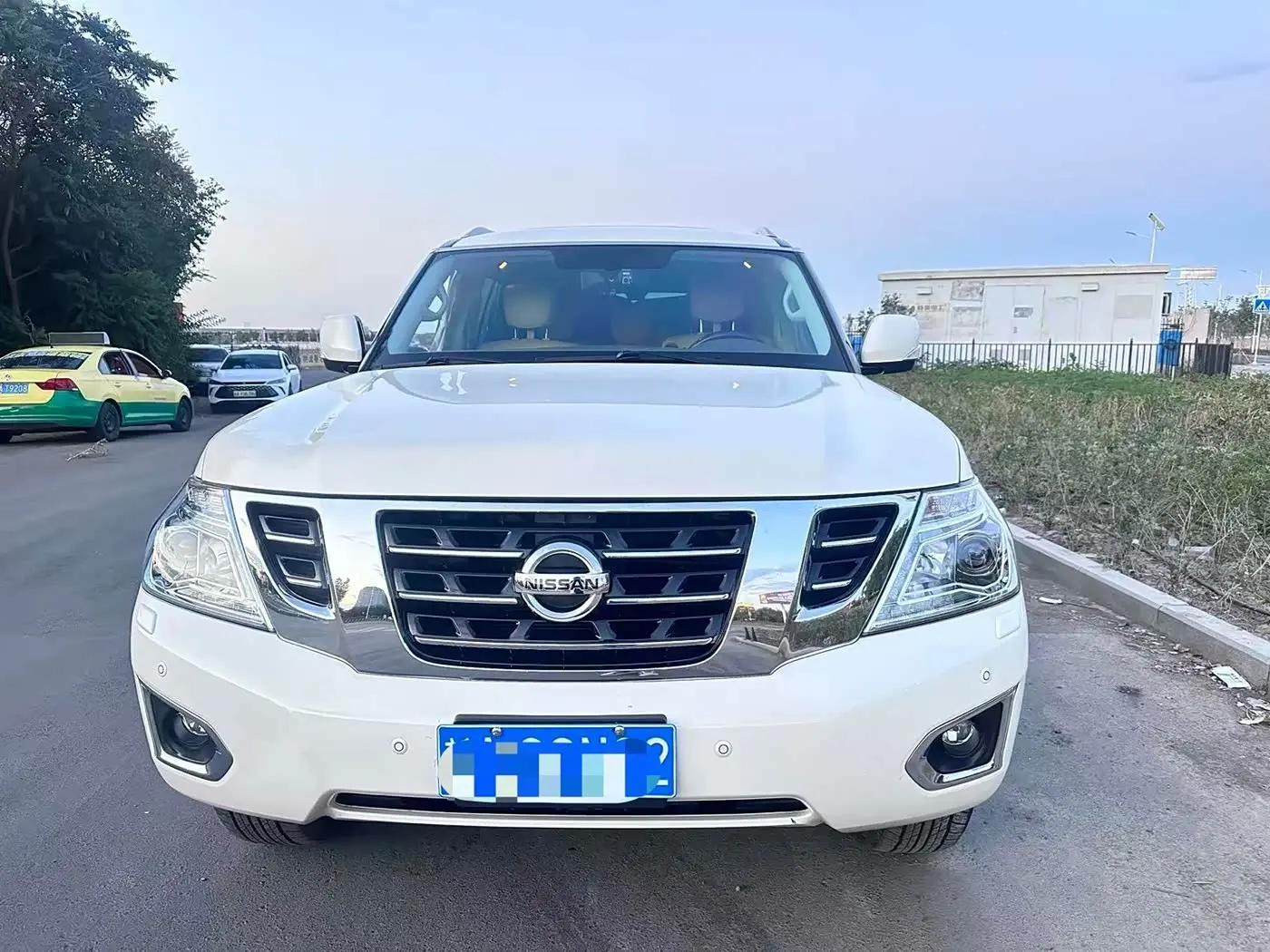 Nissan Patrol 2019 — Photo 2/10