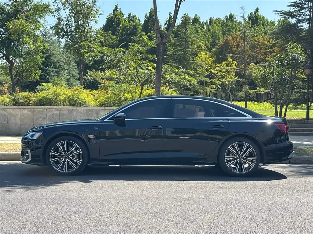 Audi A6L 2024 — Photo 3/9