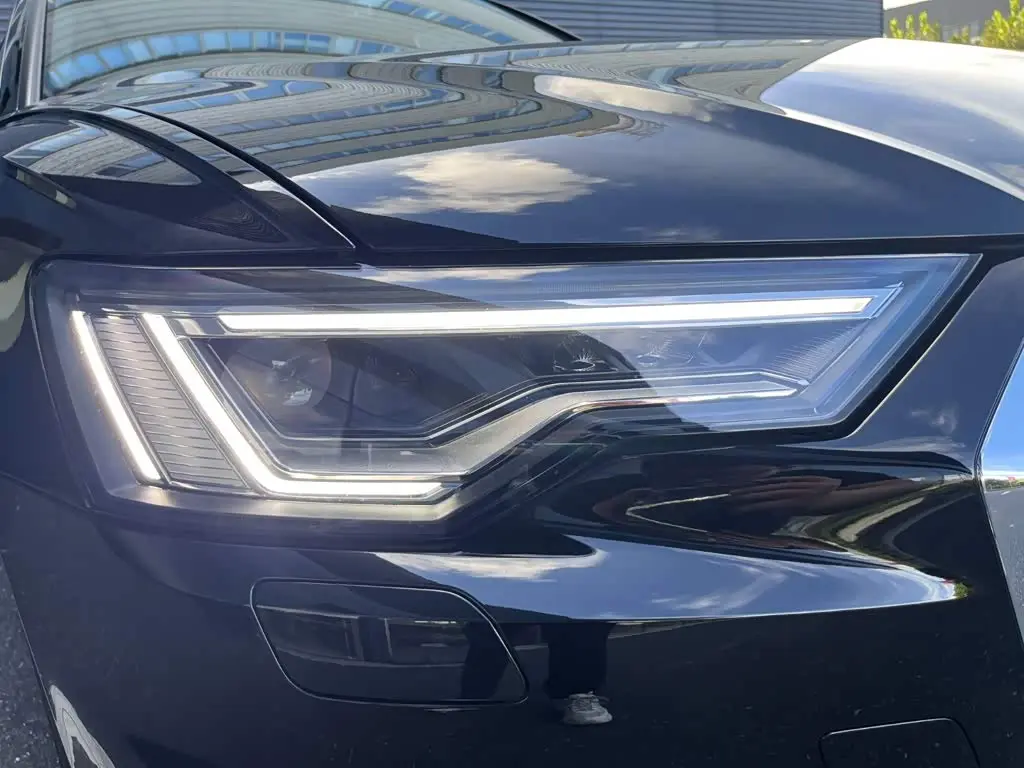 Audi A6L 2025 — Photo 17/17
