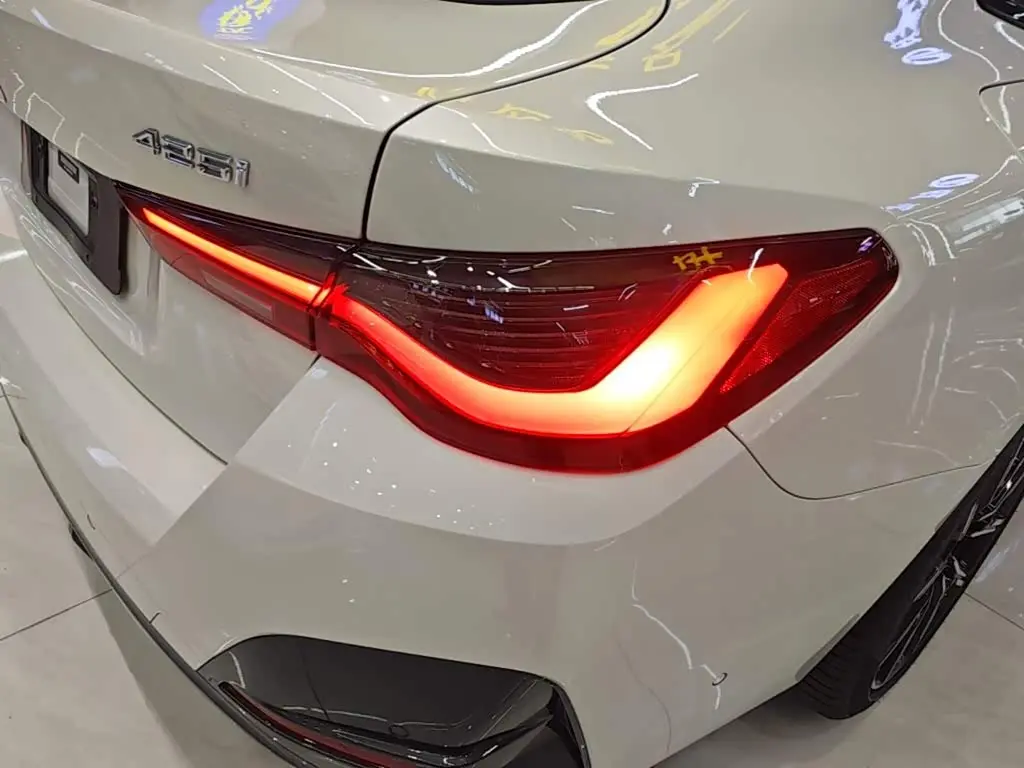BMW 4 Series 2023 — Фото 8/20
