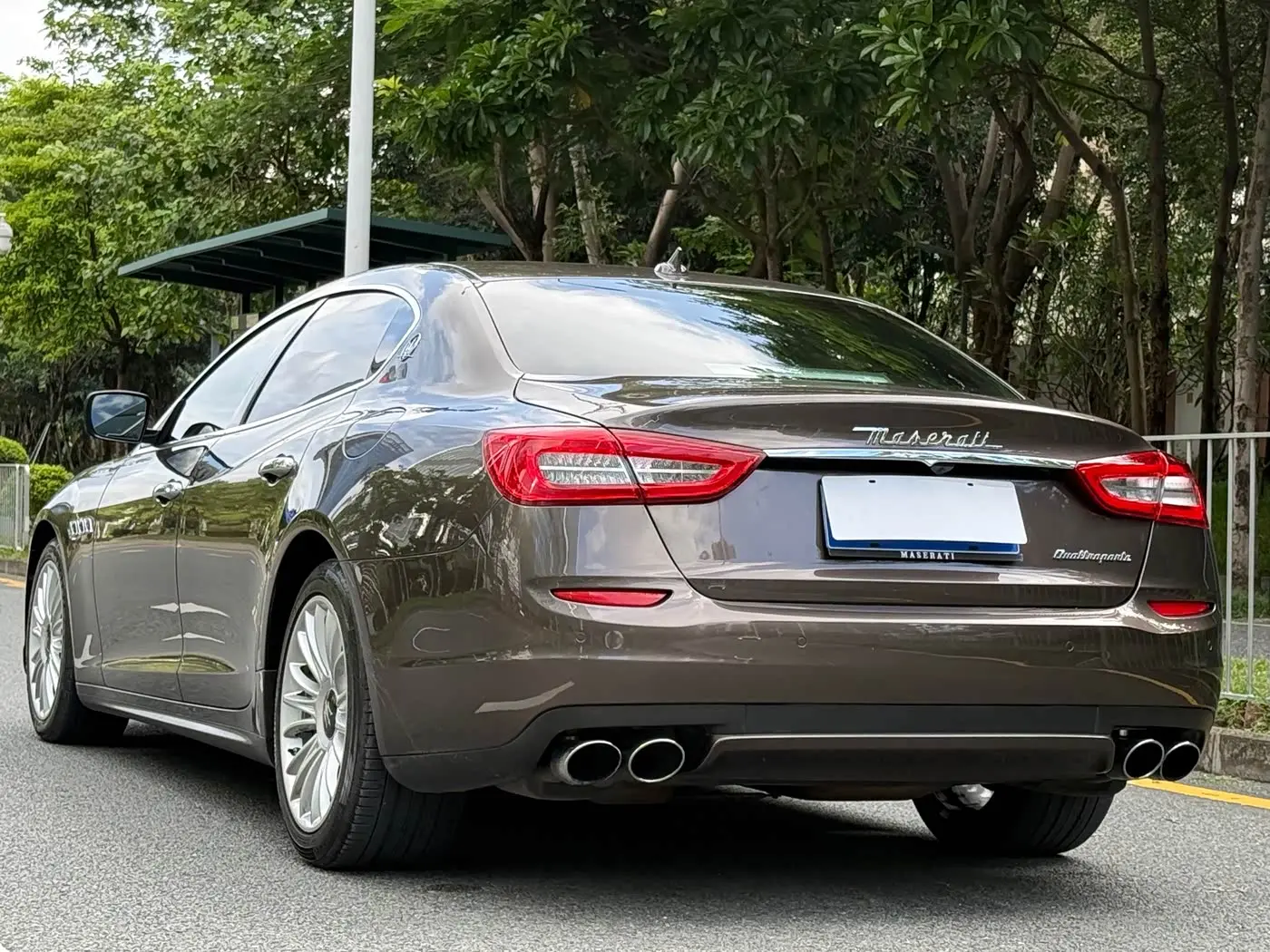 Maserati Quattroporte 2016 — Şəkil 19/20