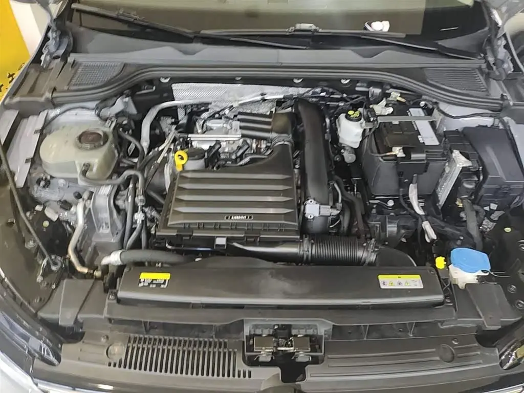 Volkswagen Golf 2021 — Photo 20/20
