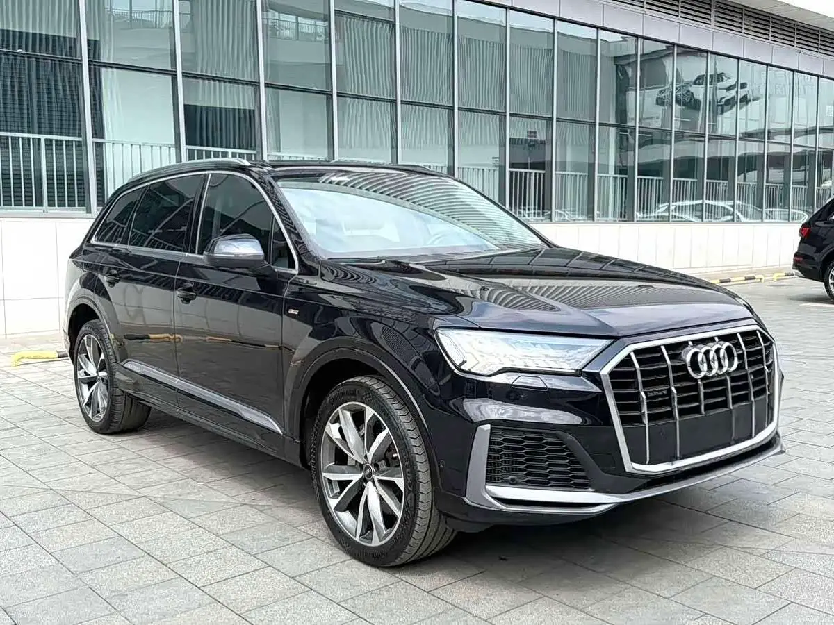 Audi Q7 2021 — Фото 3/18