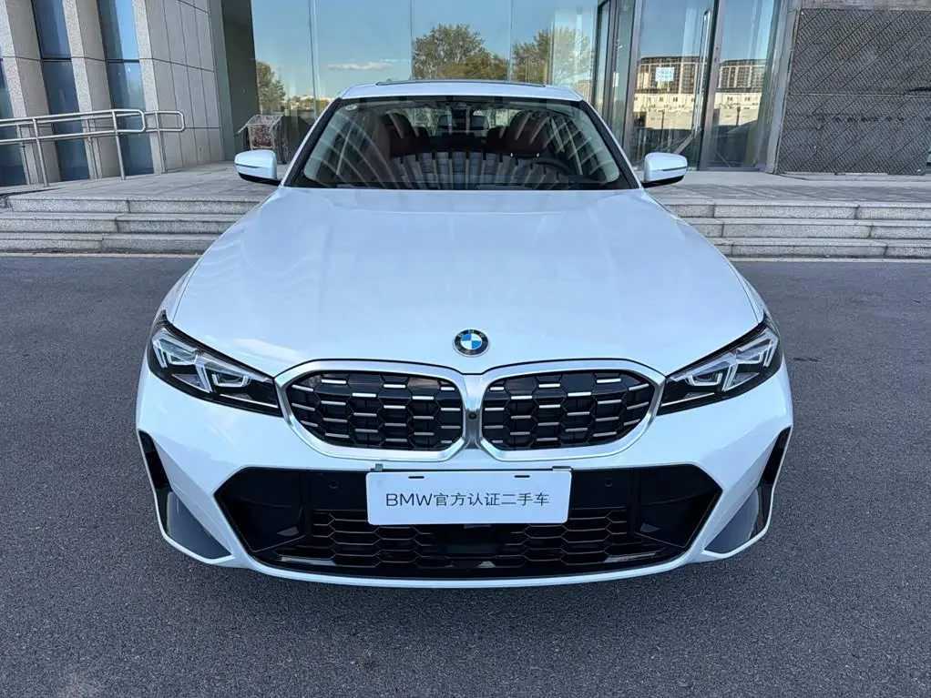BMW 3 Series 2026 — Фото 2/15