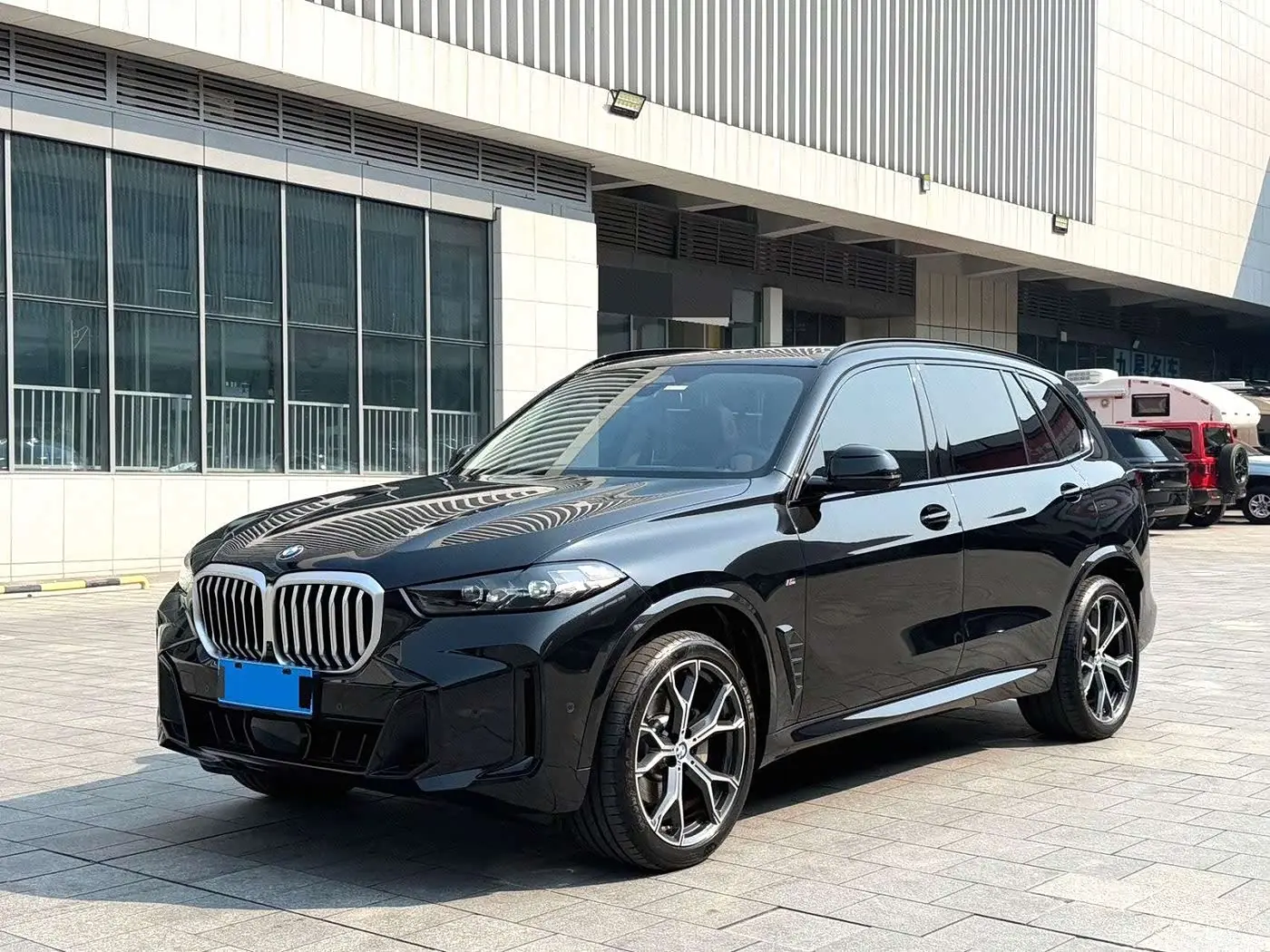 BMW X5 2025 — Photo 1/9