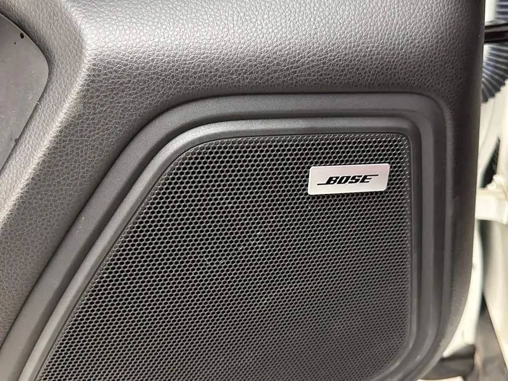 Porsche Macan 2020 — Фото 15/18