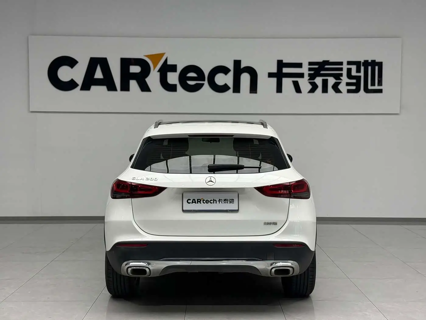 Mercedes-Benz GLA 2023 — Фото 4/16