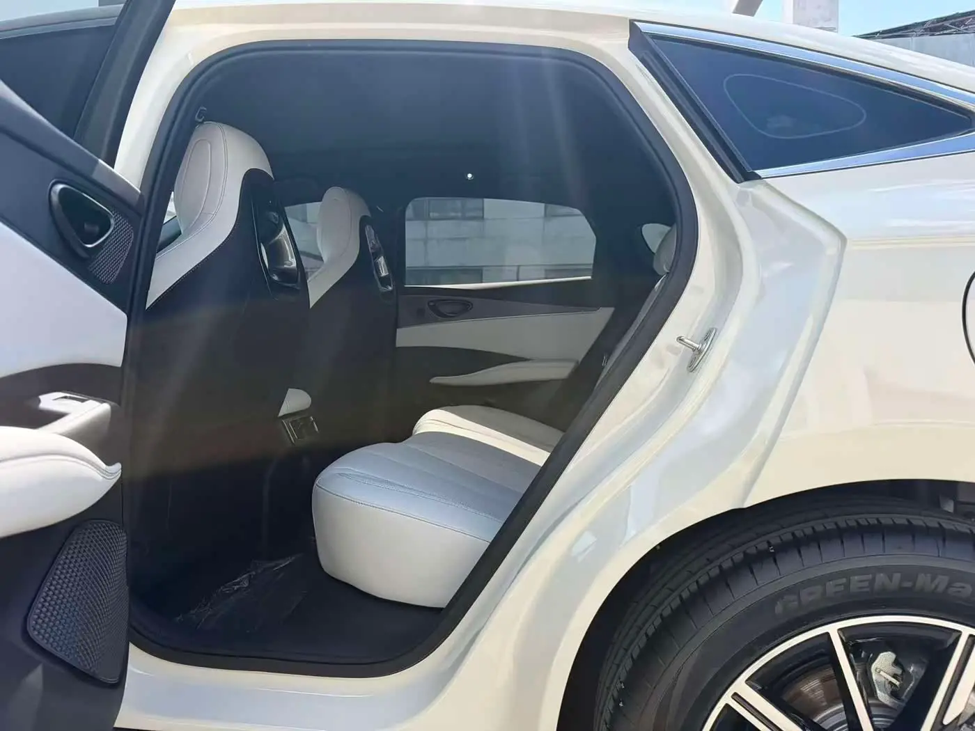 BYD Seal 06 New Energy 2025 — Photo 6/9