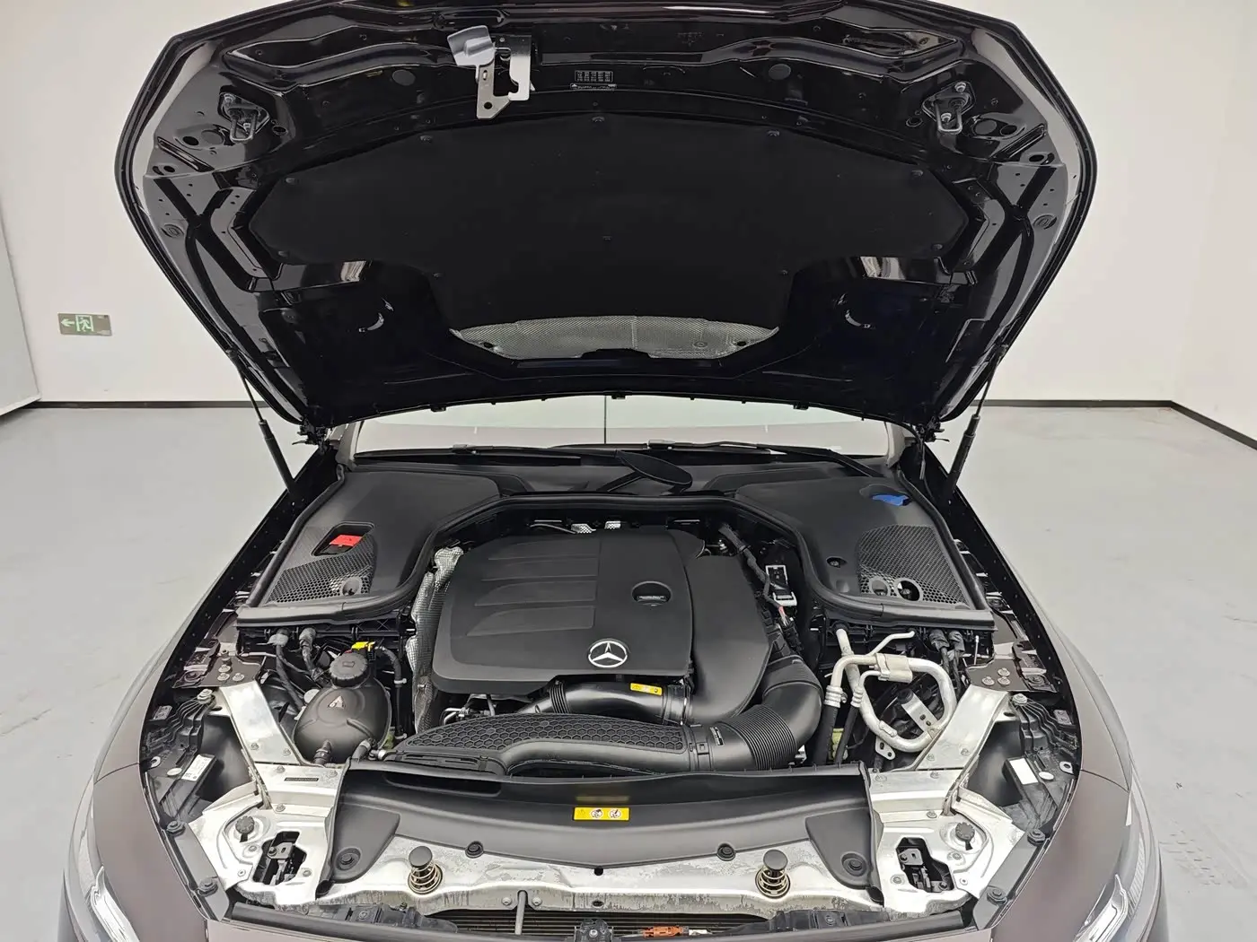 Mercedes-Benz CLS 2019 — Photo 9/17