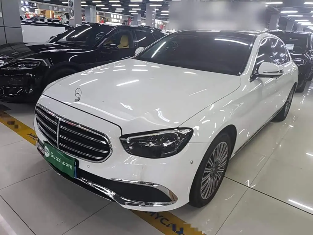 Mercedes-Benz E-Class 2023 — Фото 1/20