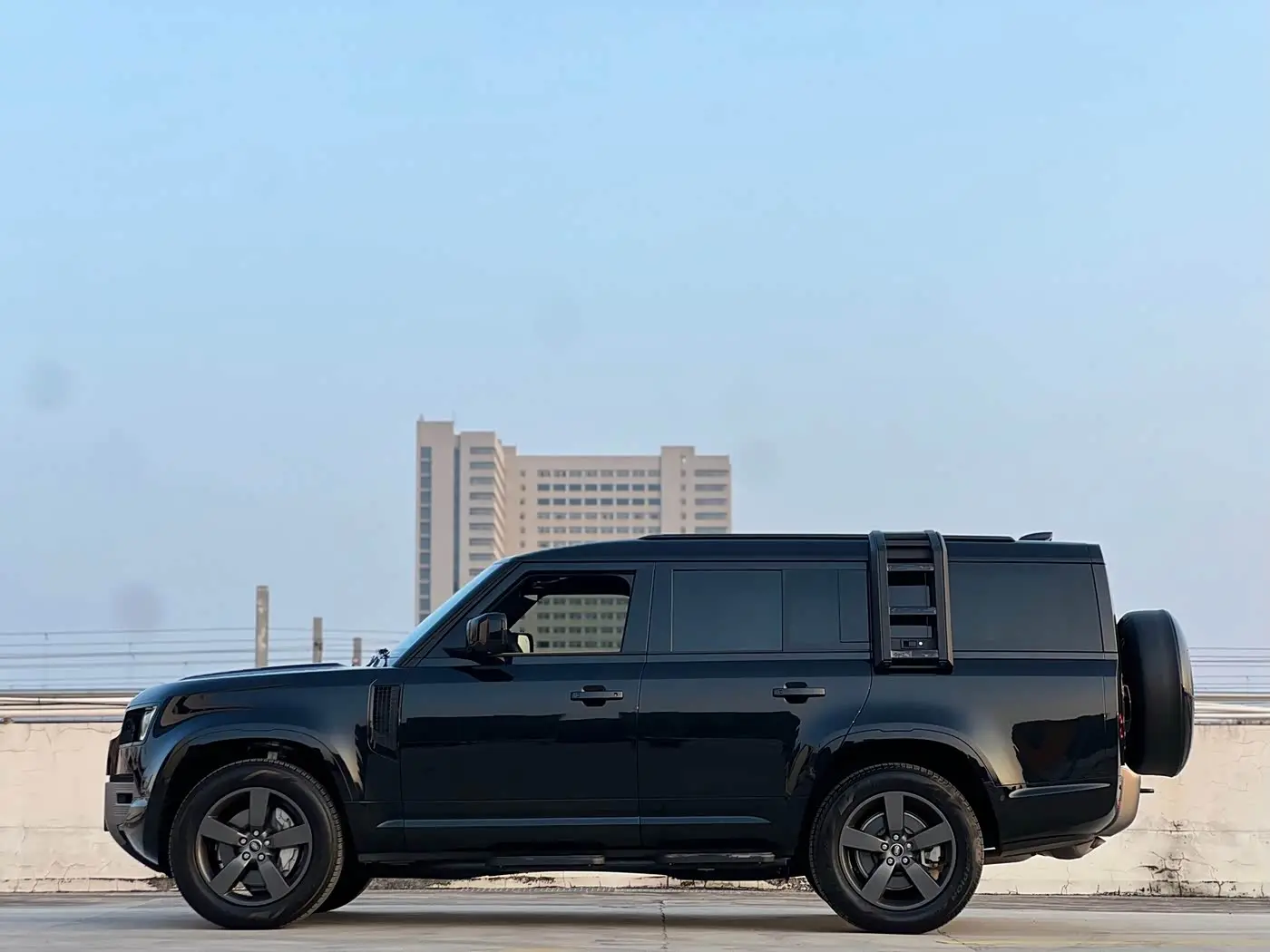 Land Rover Defender 2026 — Фото 15/19