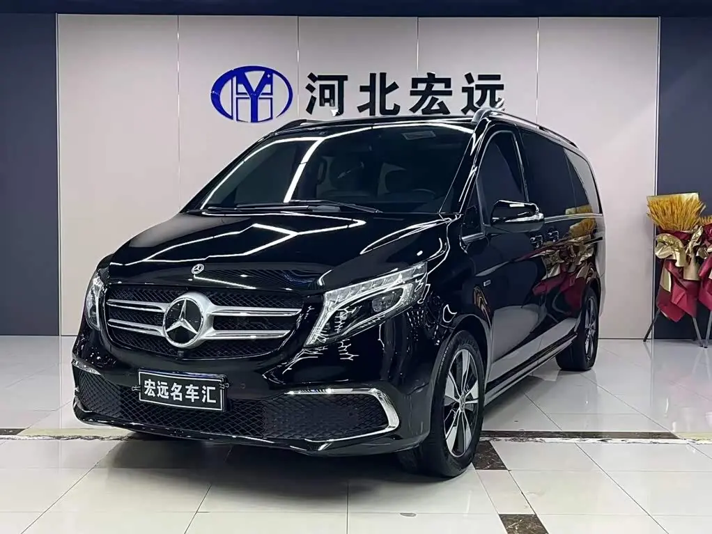 Mercedes-Benz V-Class 2022 — Şəkil 1/15