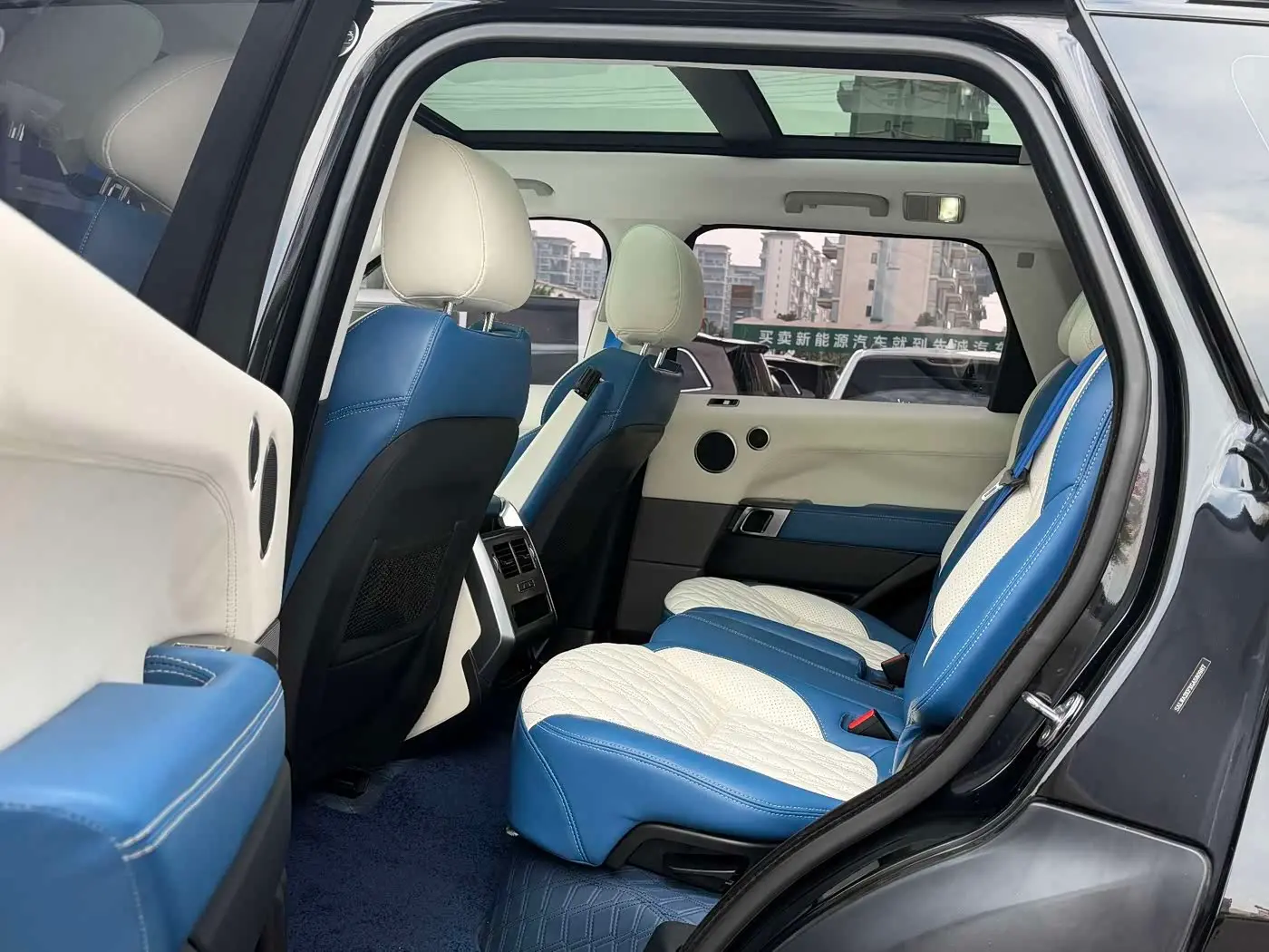 Land Rover Range Rover Sport 2016 — Photo 10/14