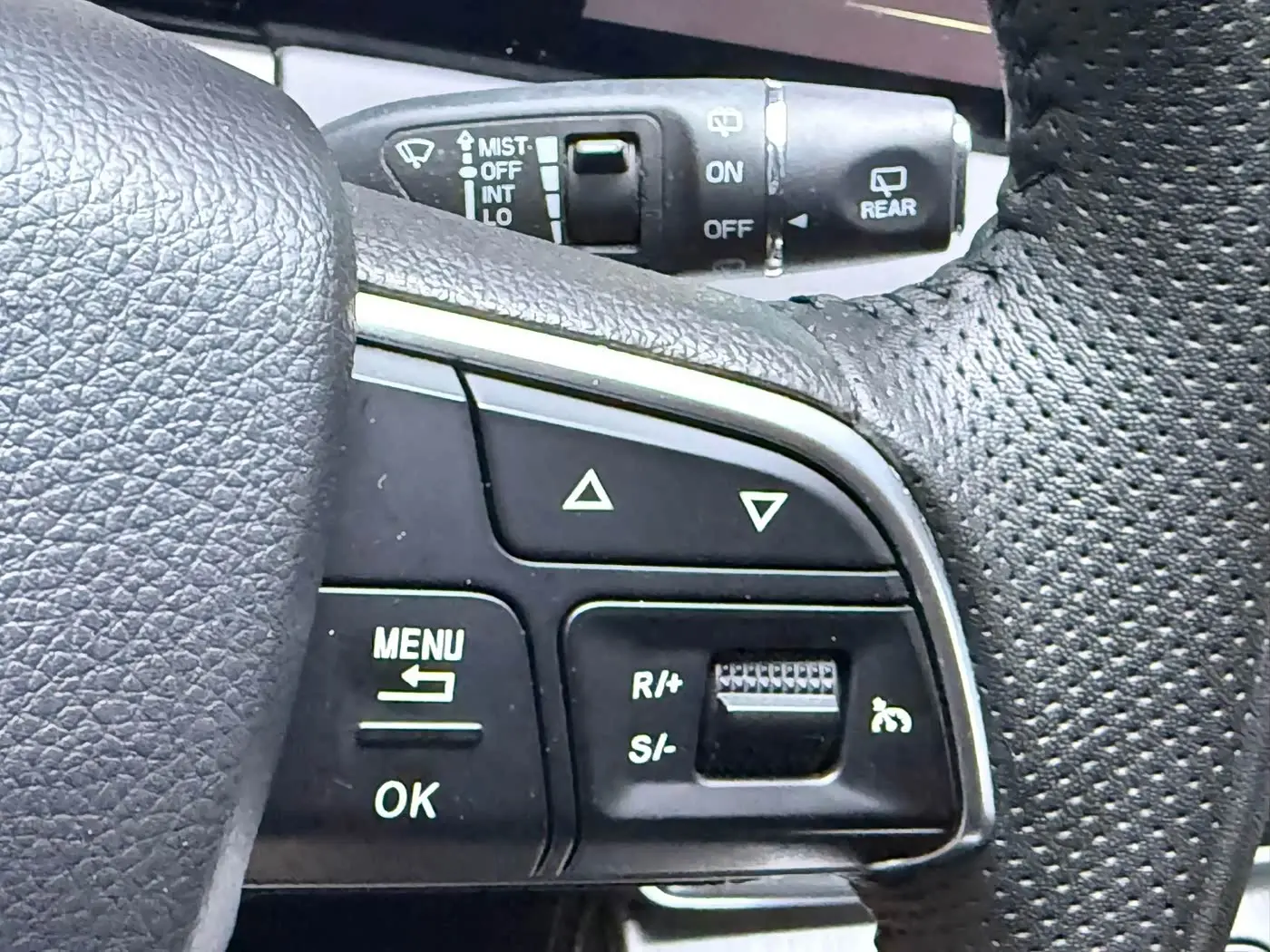 Jetour X70 PLUS 2023 — Photo 13/20