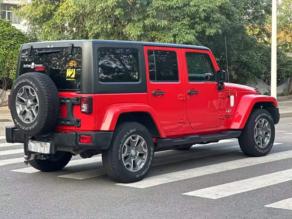 Jeep Wrangler 2017 — Photo 8/20