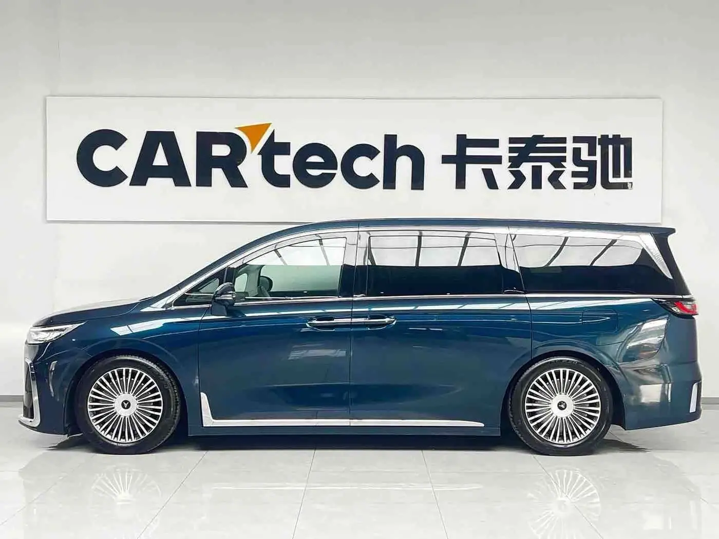 Voyah Auto Voyah Dreamer 2025 — Photo 3/17