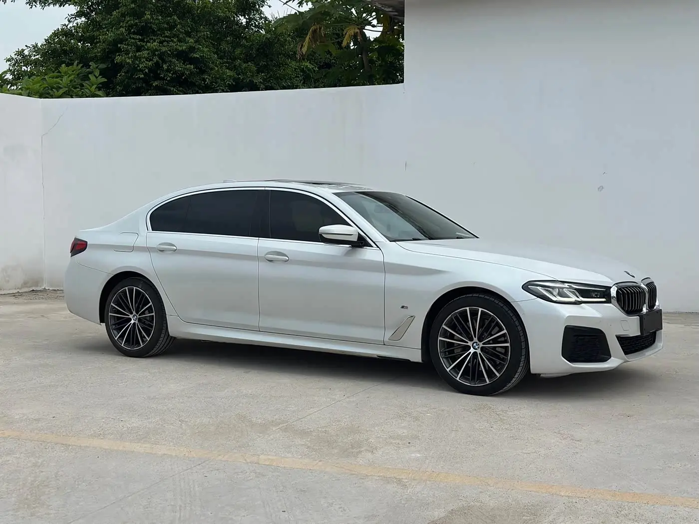BMW 5 Series 2022 — Photo 3/20