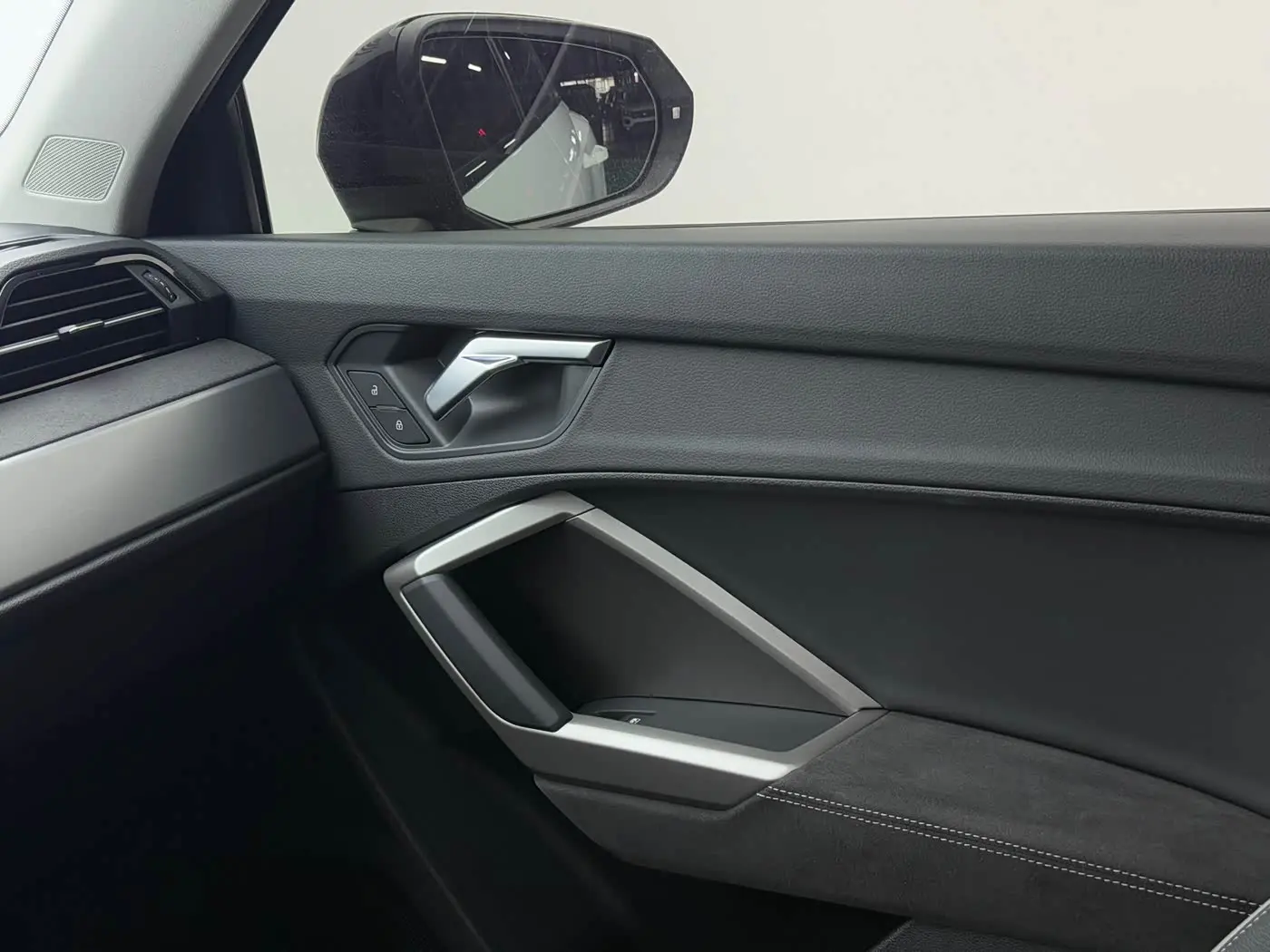 Audi Q3 2022 — Photo 11/20